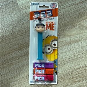 Despicable Me Agnes Vintage Collectible PEZ Dispenser with Blue Stem - NWT